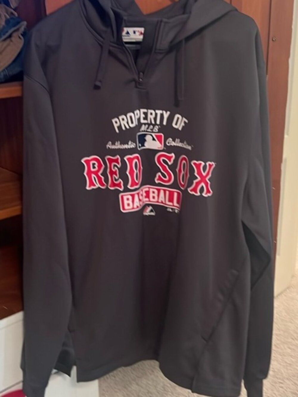 Majestic Boston Red Sox Hoodie